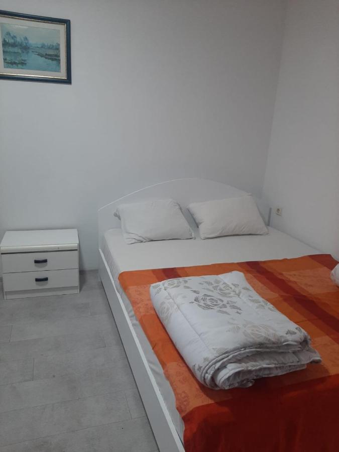 River Hostel Belgrade Extérieur photo