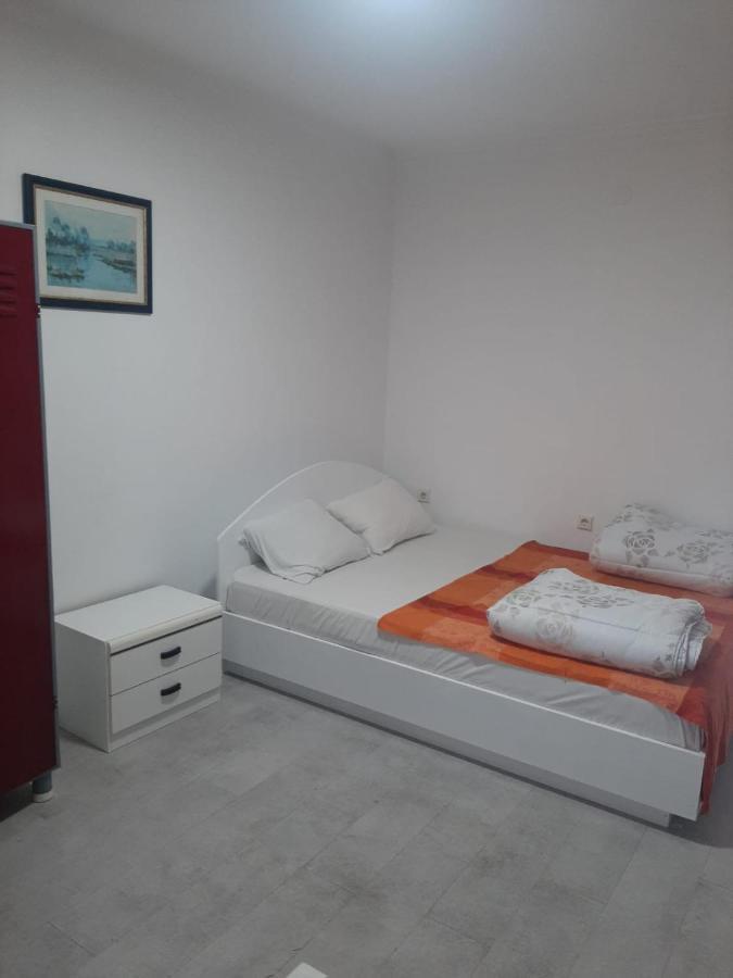 River Hostel Belgrade Extérieur photo